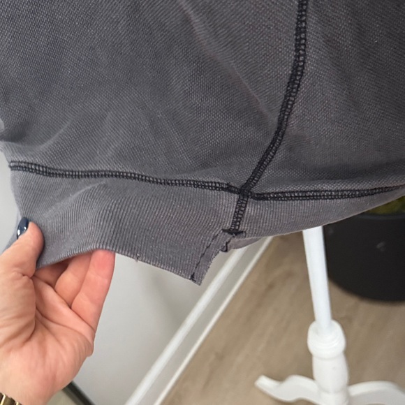 AERIE oversized Gray V-Neck Women's Sweater - Picture 4 of 5